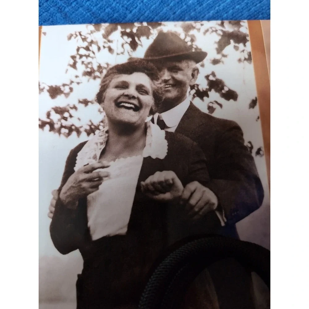 MacMillan : The American Grain Family by Patricia C. Johnston, John S. Gordon...